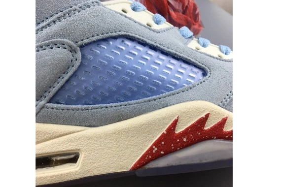 JORDAN CI1899-400 JSP ROOM AIR TROPHY 5 X BLUE ICE CI1899-400 0510